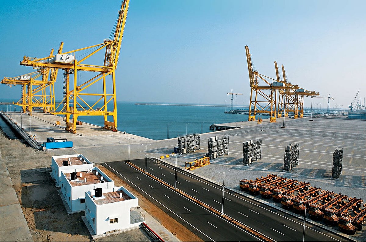 X/@UpdatesChennai : The Karachi-bound vessel reached Kattupalli Port (Tamil Nadu) on May 08, 2024.